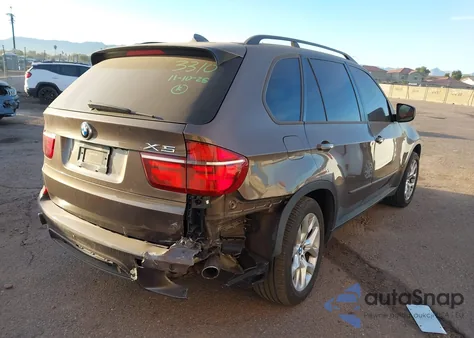 2011 BMW X5 xDrive35I/xDrive35I Premium/xDrive35I Sport Activity z USA, uszkodzony, nr VIN 5UXZV4C58BL410228